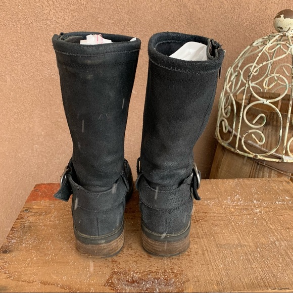 UGG Australia Women’s Silva Black Boot - Picture 12 of 12